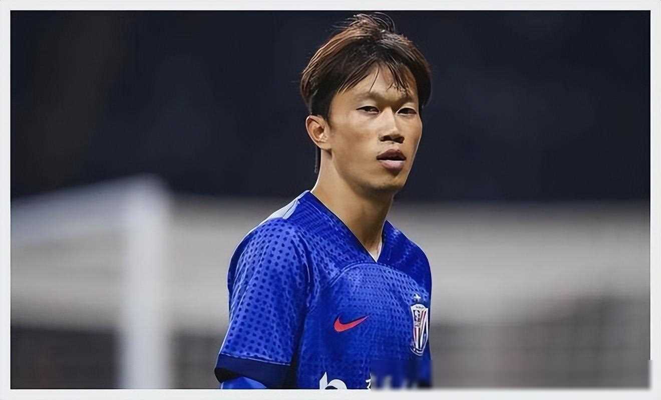 上海申花赛后绝杀压哨，志在意大利杯名次提升，更衣室稳定，临场指挥获称赞的简单介绍