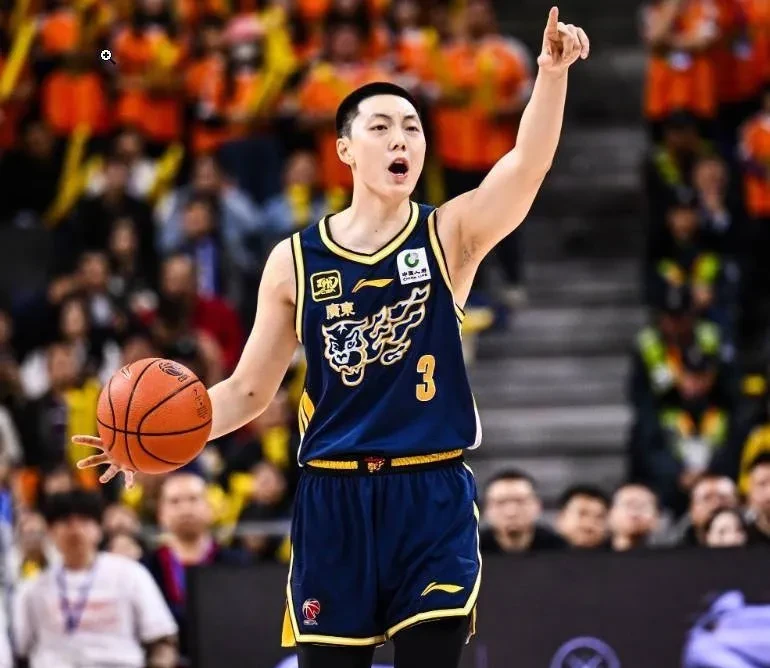 包含清晨广东宏远调整名单以备国王杯,强势反弹环节打磨,管理层满意,心理建设被强调的词条 包含清晨广东宏远调整名单以备国王杯,强势反弹环节打磨,管理层满意,心理建设被强调的词条